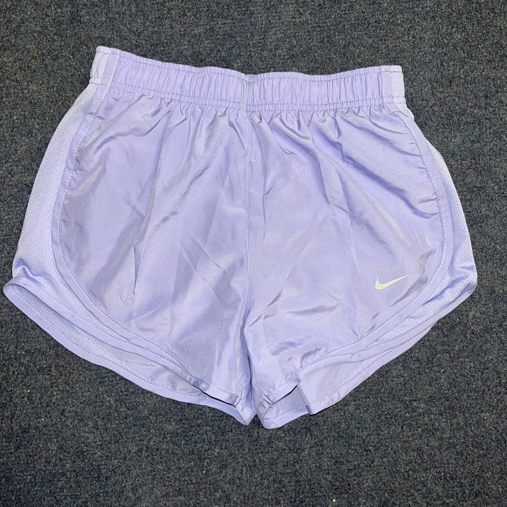 Nike Women's Light Purple Athletic Shorts 💜
